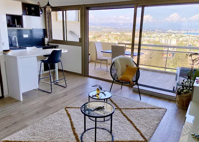 Lovely Studio For 2 - Panoramic View